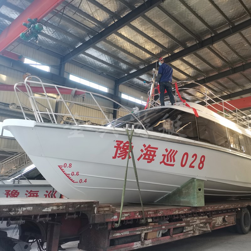 廠家供應(yīng)玻璃鋼客船，巡邏艇，交通艇，公務(wù)接待艇，觀光艇，游艇